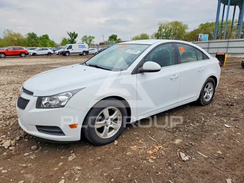 2013 Chevrolet Cruze фото