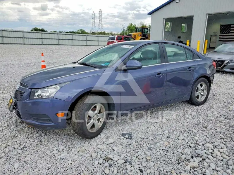 2013 Chevrolet Cruze фото