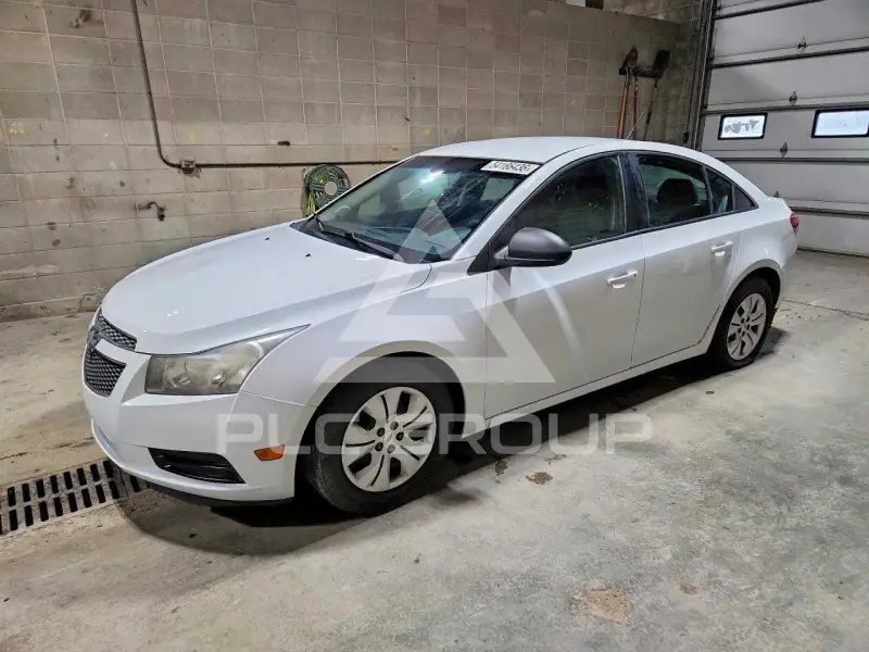 2013 Chevrolet Cruze фото