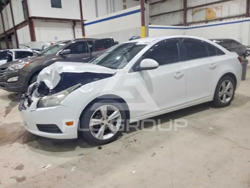 2013 Chevrolet Cruze фото