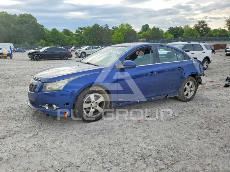 2013 Chevrolet Cruze фото