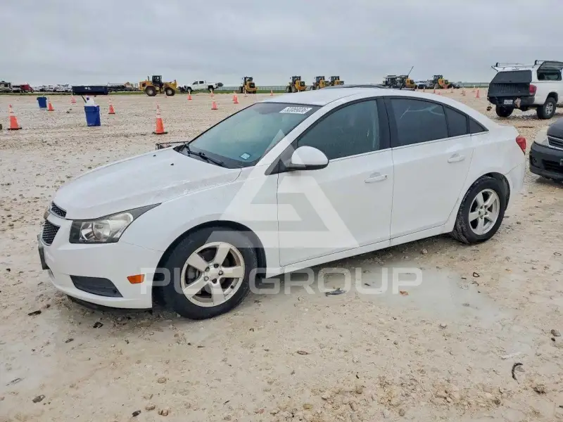 2013 Chevrolet Cruze фото