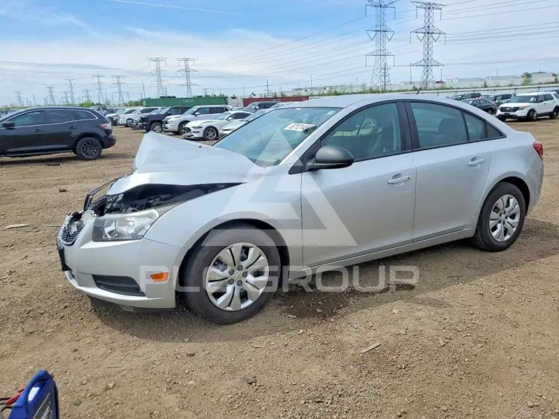 2013 Chevrolet Cruze фото