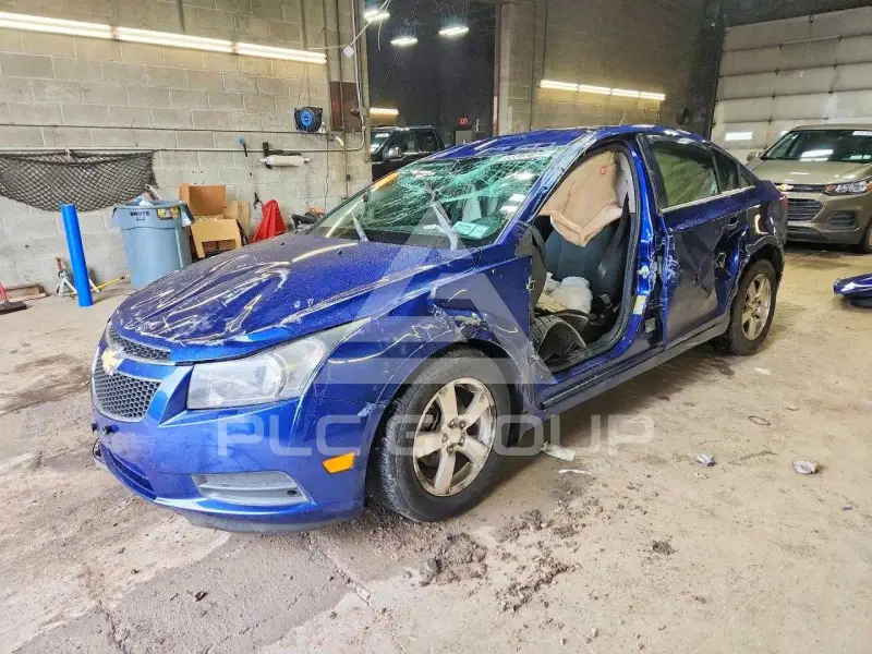 2013 Chevrolet Cruze фото