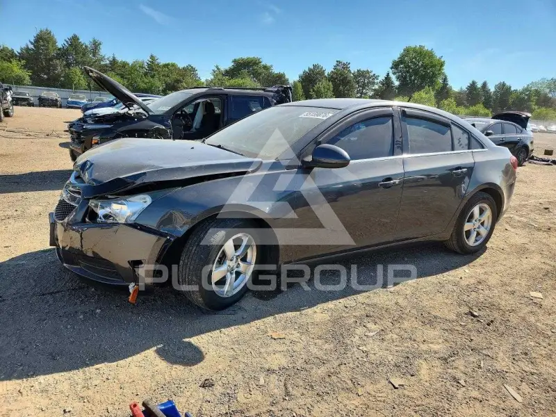 2013 Chevrolet Cruze фото