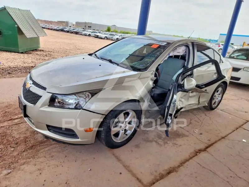 2013 Chevrolet Cruze фото
