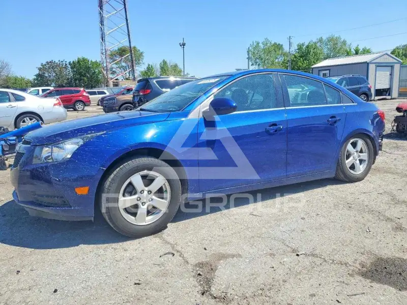 2013 Chevrolet Cruze фото