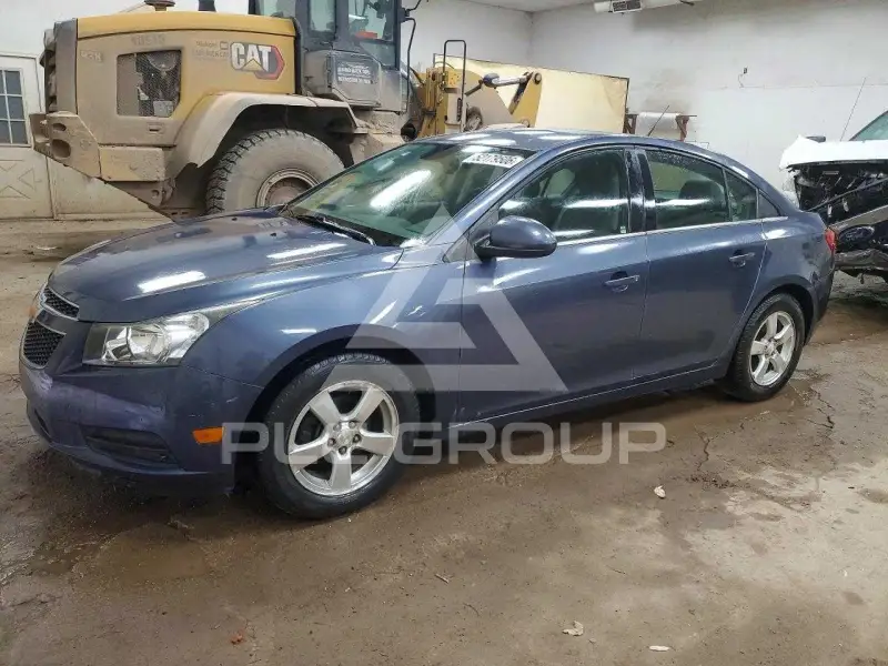 2013 Chevrolet Cruze фото