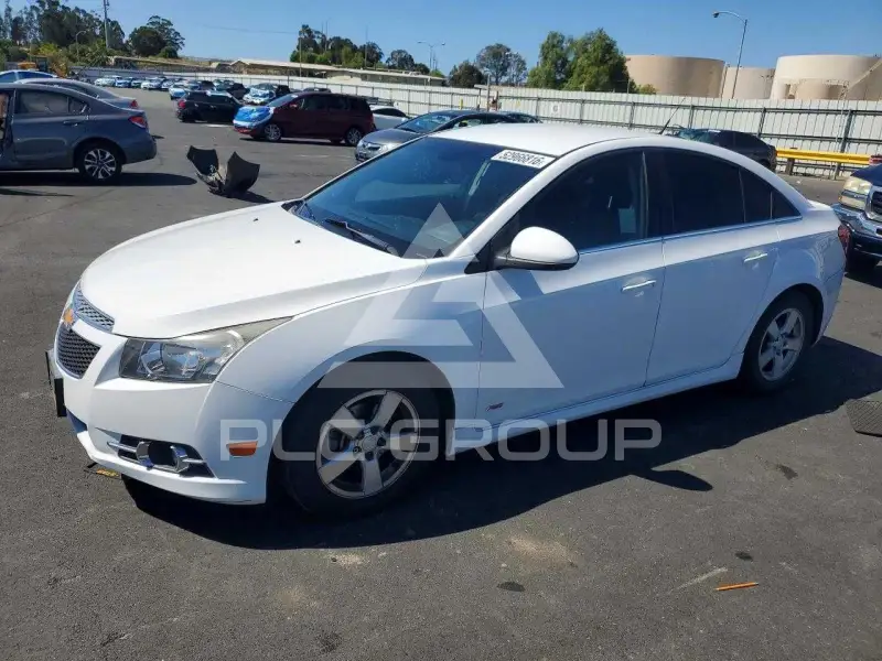 2013 Chevrolet Cruze photo
