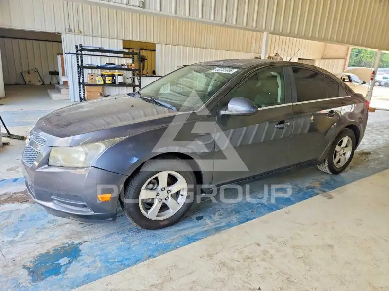 2013 Chevrolet Cruze photo
