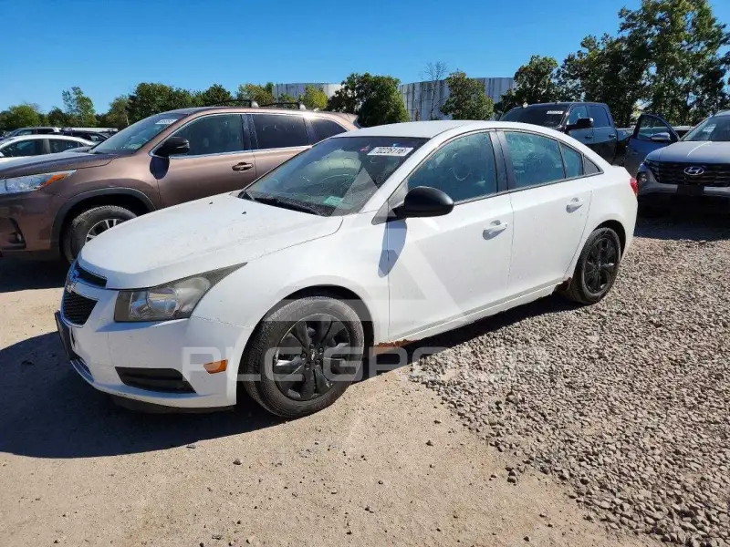 2013 Chevrolet Cruze photo