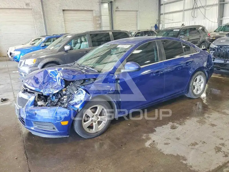 2013 Chevrolet Cruze фото