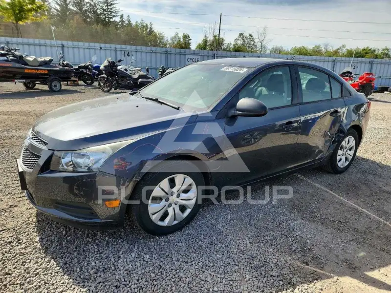 2013 Chevrolet Cruze фото