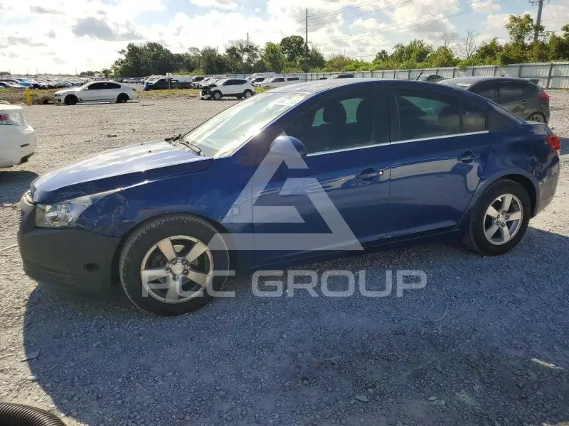 2013 Chevrolet Cruze фото