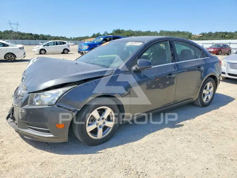 2013 Chevrolet Cruze фото
