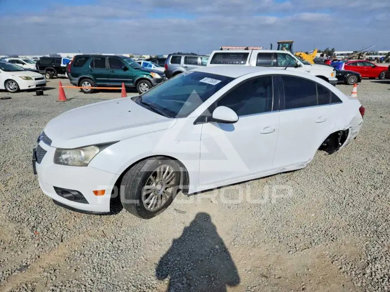 2013 Chevrolet Cruze фото