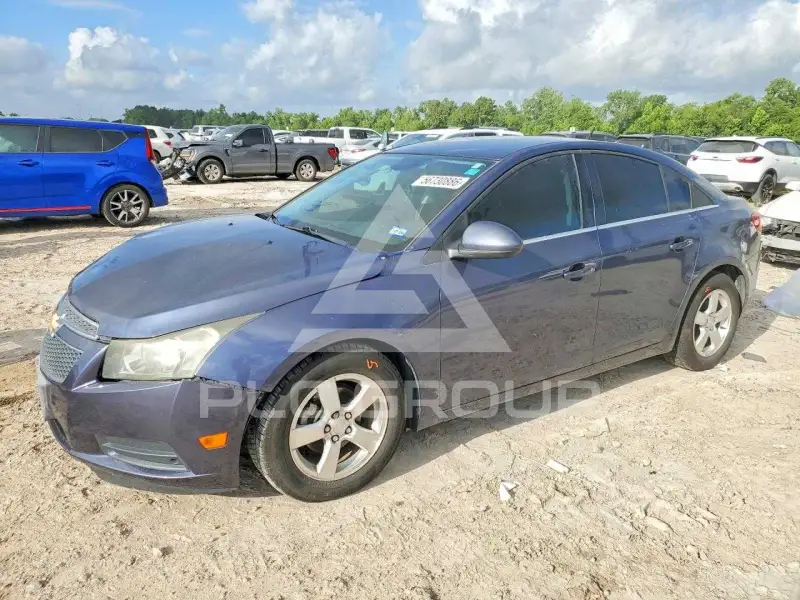 2013 Chevrolet Cruze photo