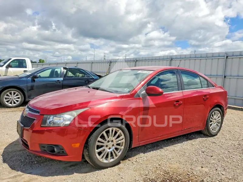 2013 Chevrolet Cruze фото