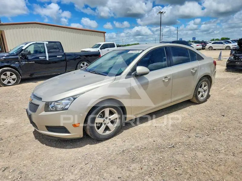2013 Chevrolet Cruze photo