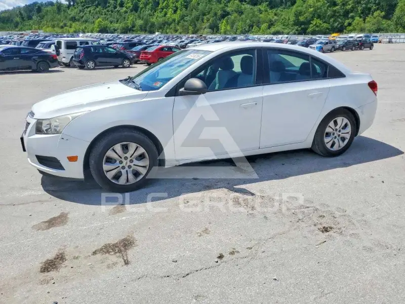 2013 Chevrolet Cruze photo