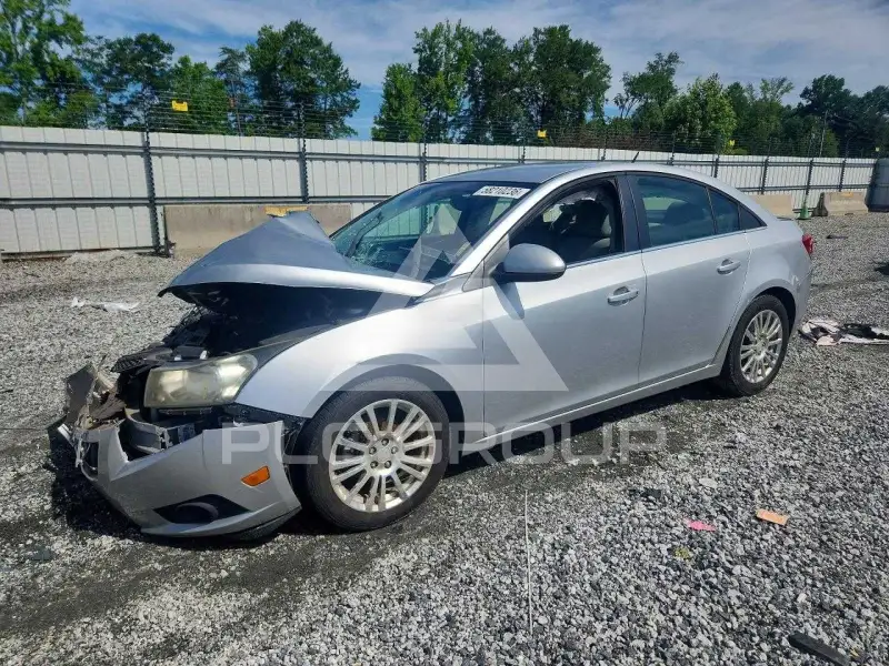 2013 Chevrolet Cruze фото