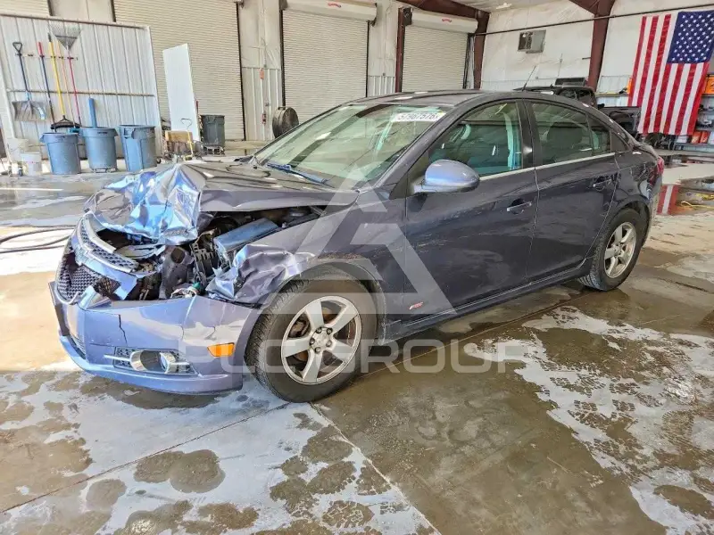 2013 Chevrolet Cruze фото