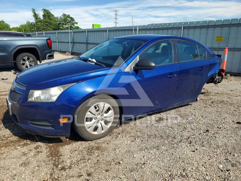 2013 Chevrolet Cruze фото