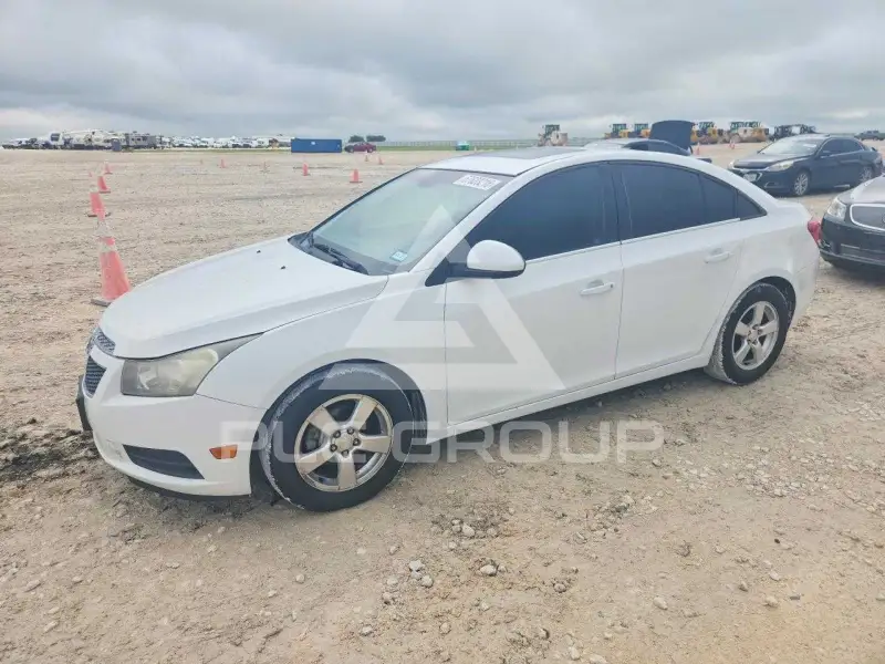 2013 Chevrolet Cruze фото