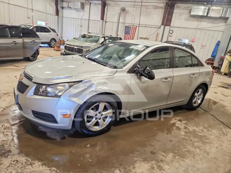 2013 Chevrolet Cruze фото