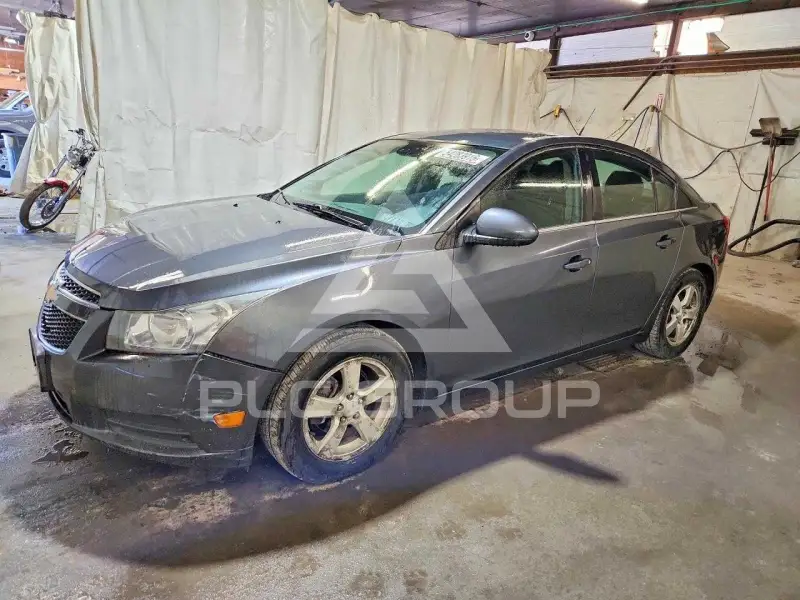 2013 Chevrolet Cruze фото