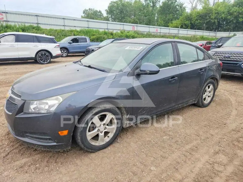 2013 Chevrolet Cruze фото