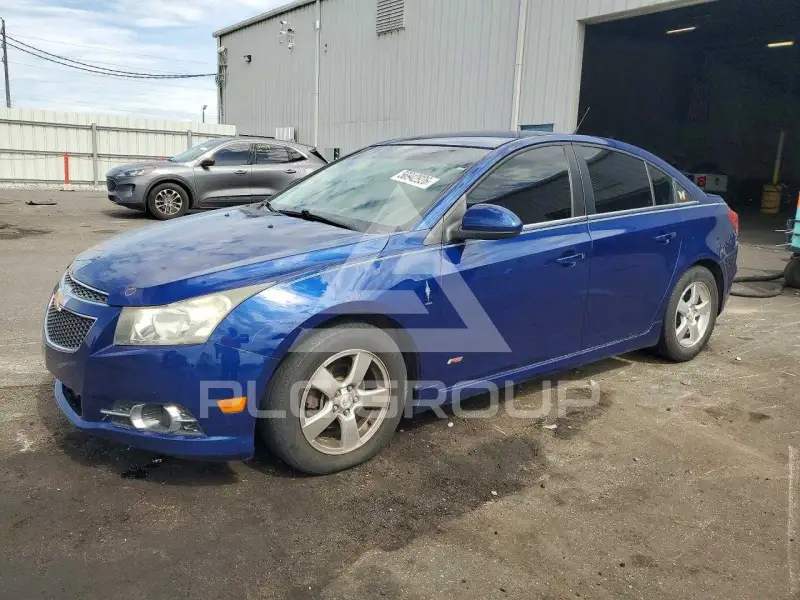 2013 Chevrolet Cruze photo
