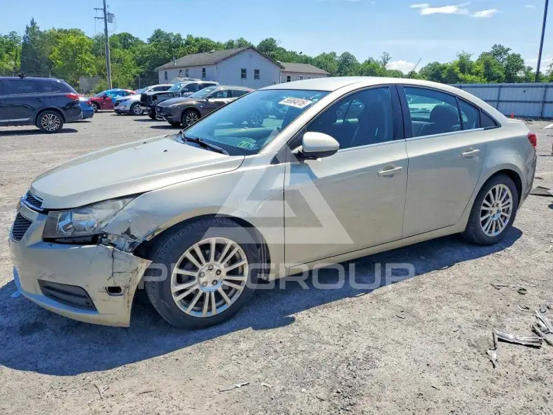 2013 Chevrolet Cruze photo