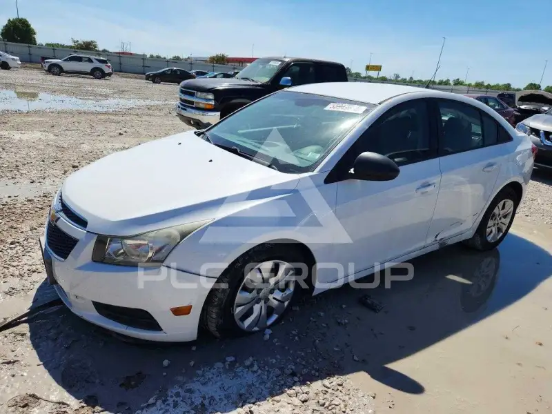 2013 Chevrolet Cruze фото