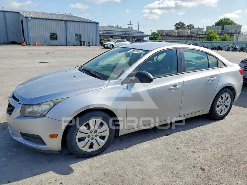 2013 Chevrolet Cruze фото