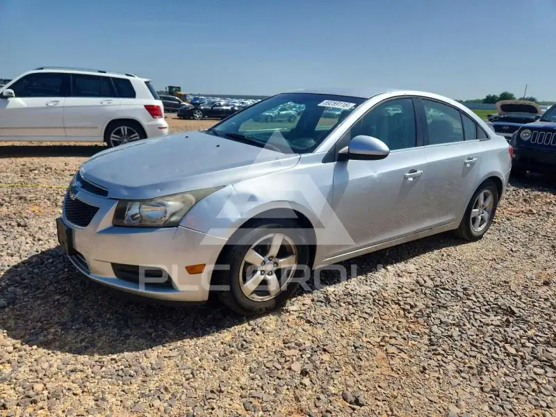2013 Chevrolet Cruze фото