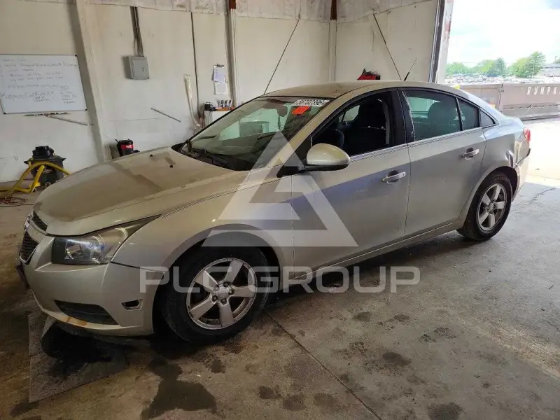 2013 Chevrolet Cruze фото