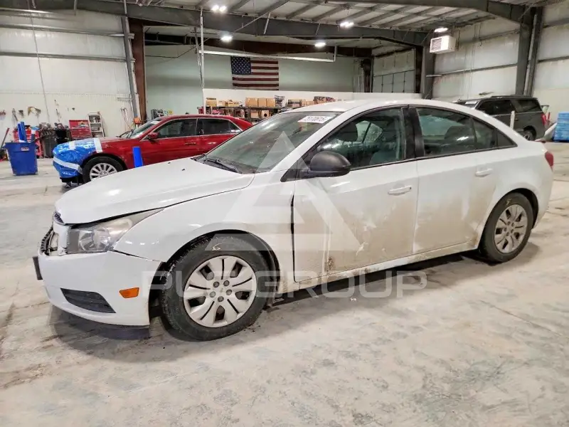 2013 Chevrolet Cruze фото