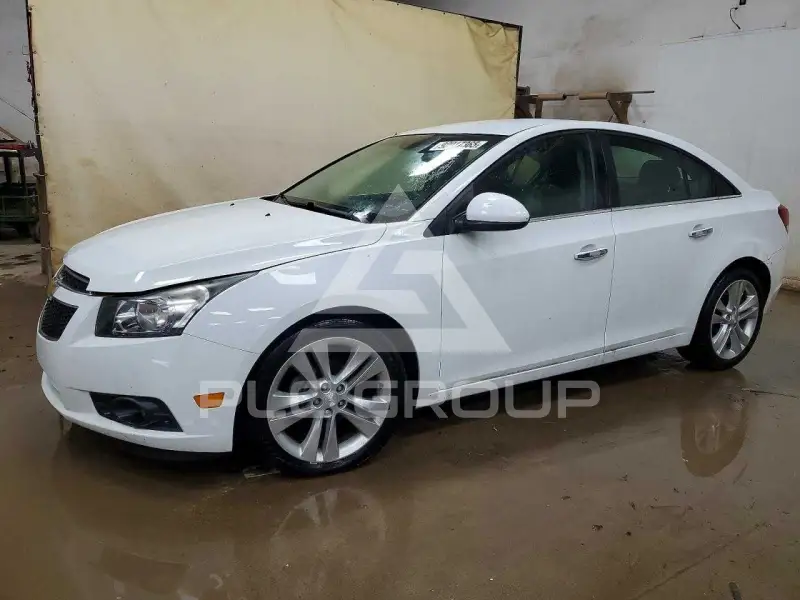 2013 Chevrolet Cruze фото