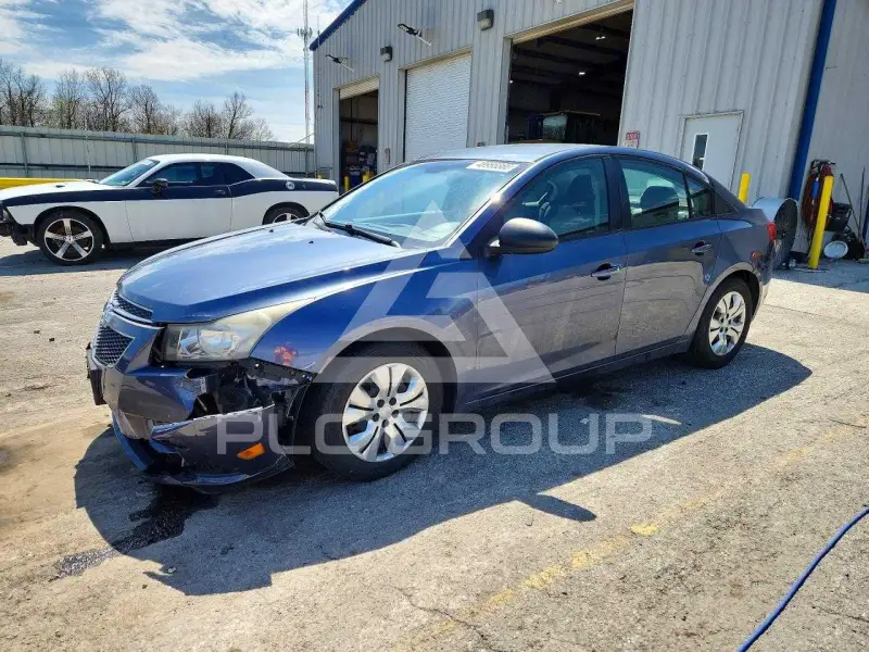 2013 Chevrolet Cruze фото