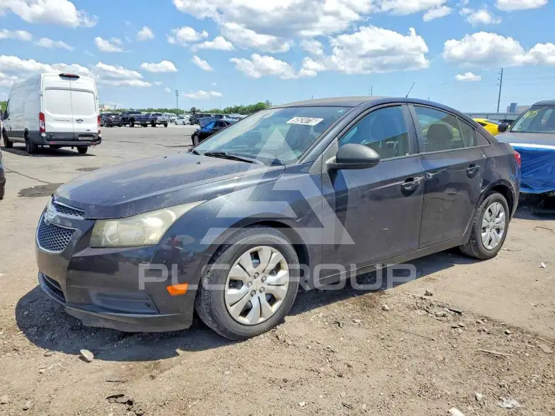2013 Chevrolet Cruze фото