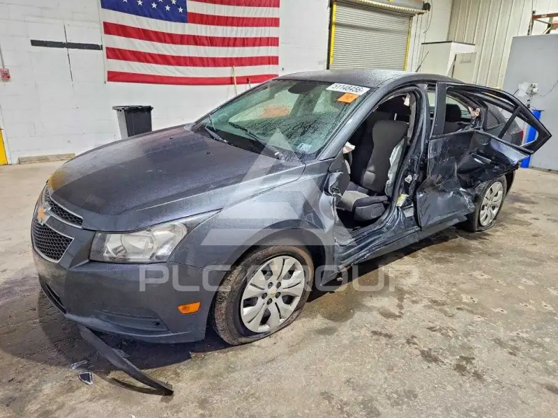 2013 Chevrolet Cruze фото