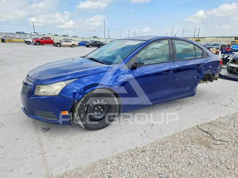 2013 Chevrolet Cruze фото