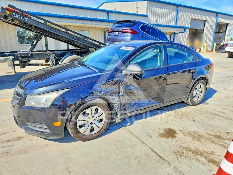 2013 Chevrolet Cruze фото
