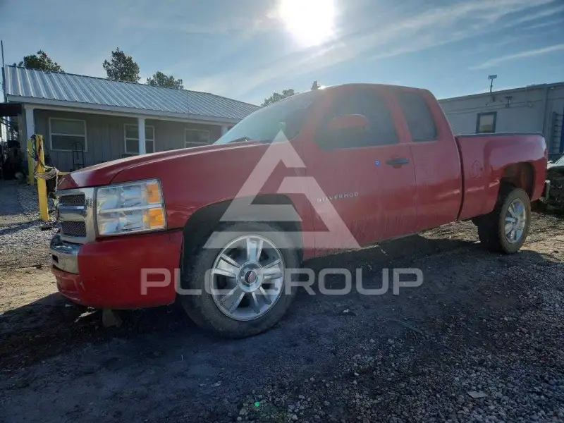 2013 Chevrolet Silverado photo