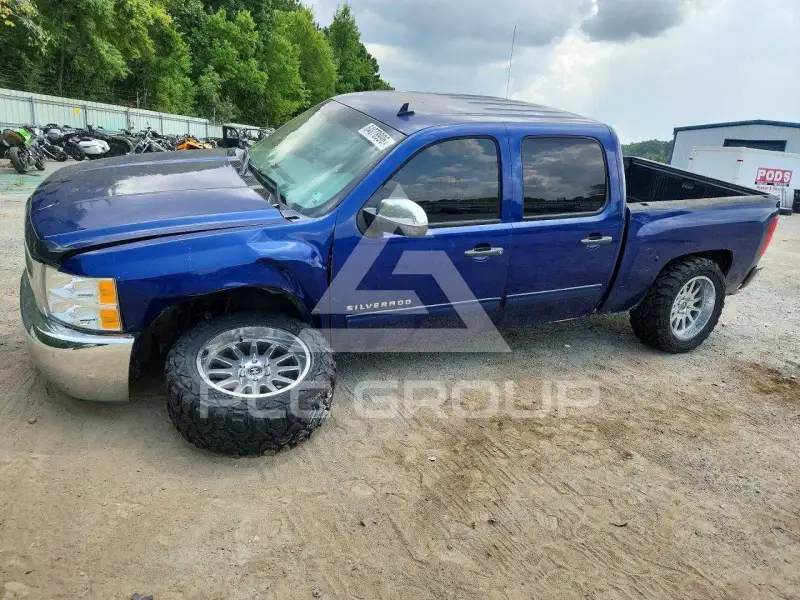 2013 Chevrolet Silverado photo