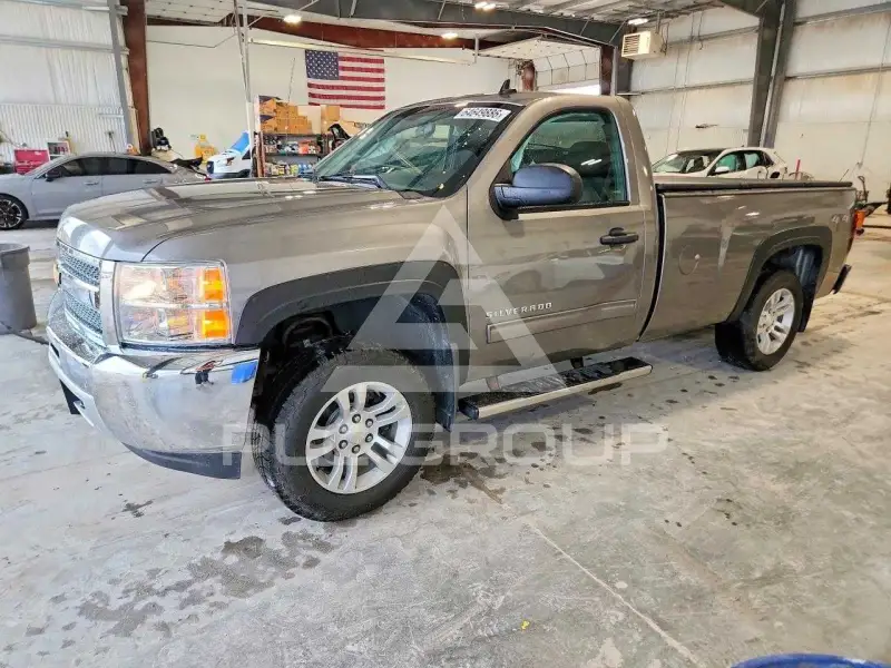 2013 Chevrolet Silverado photo