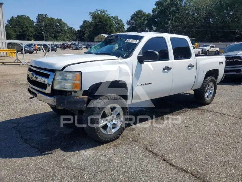 2013 Chevrolet Silverado photo