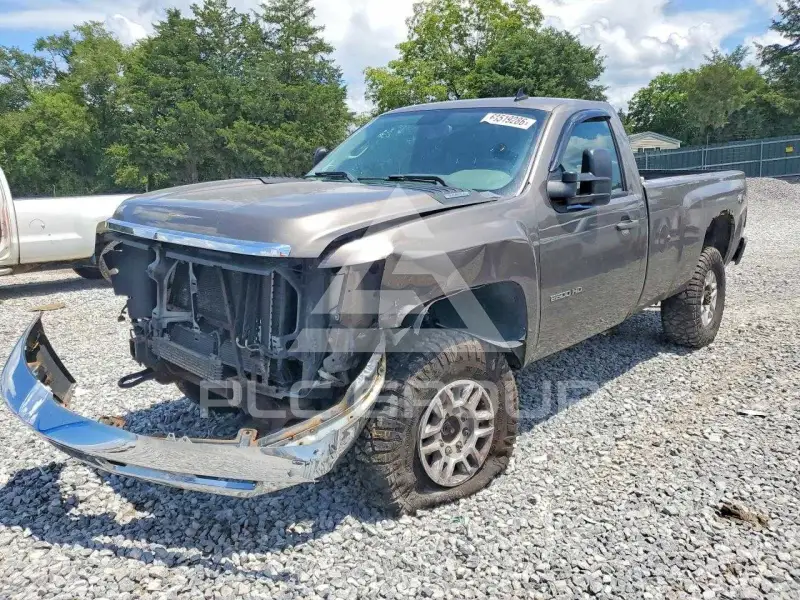 2013 Chevrolet Silverado photo