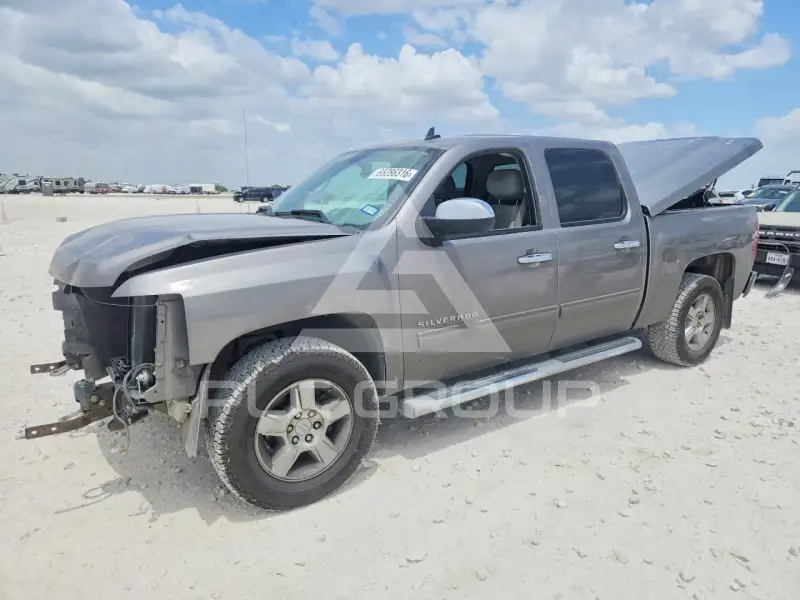 2013 Chevrolet Silverado photo